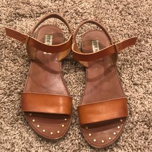 Leather sandals